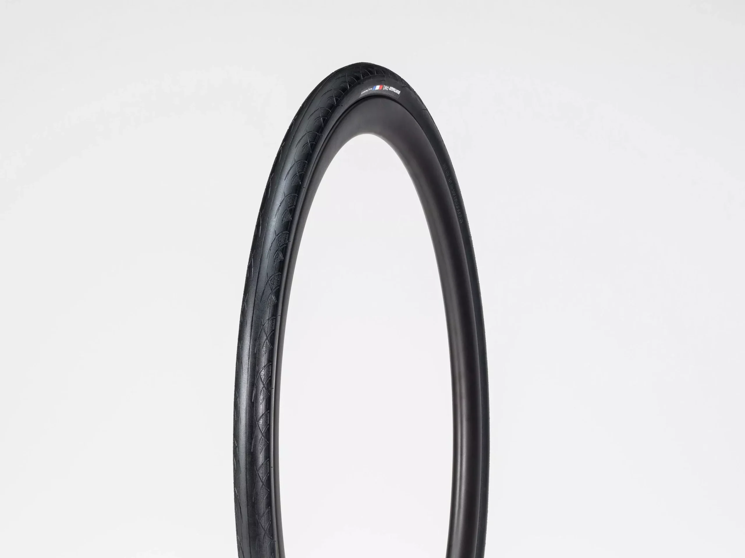 Bontrager AW1 Hard-Case Lite 700x32c Tire