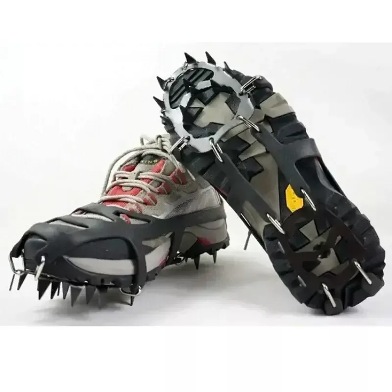 Climbing Crampons with 18 Studs